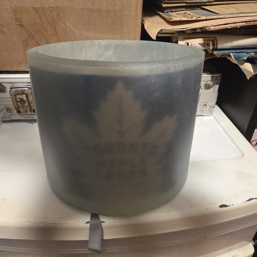 Toronto Maple Leafs Frosted Round 7" Planter Handmade